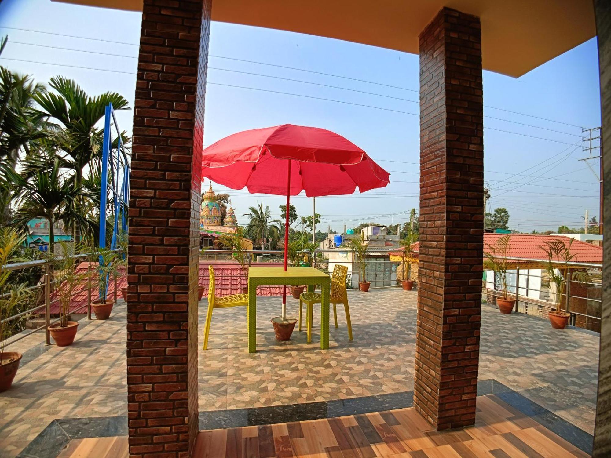 מנדרמוני The Pelican Beach Resort מראה חיצוני תמונה