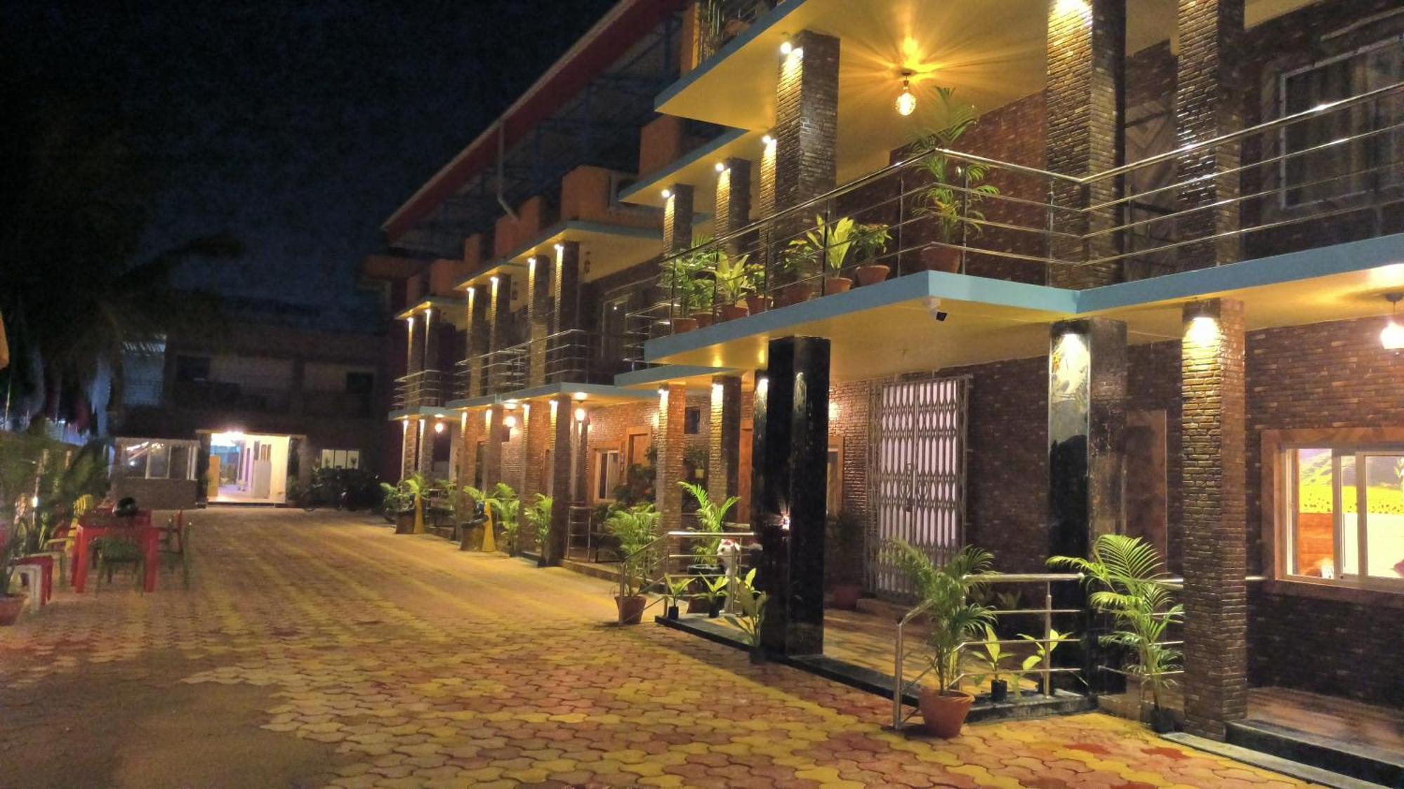 מנדרמוני The Pelican Beach Resort מראה חיצוני תמונה