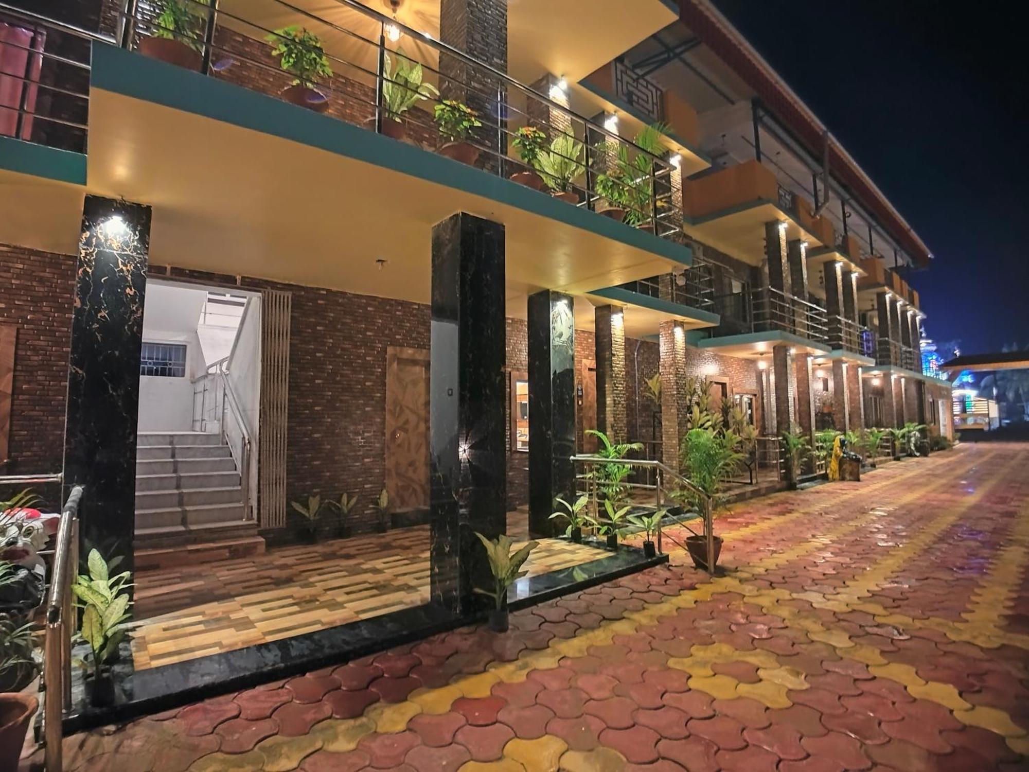 מנדרמוני The Pelican Beach Resort מראה חיצוני תמונה