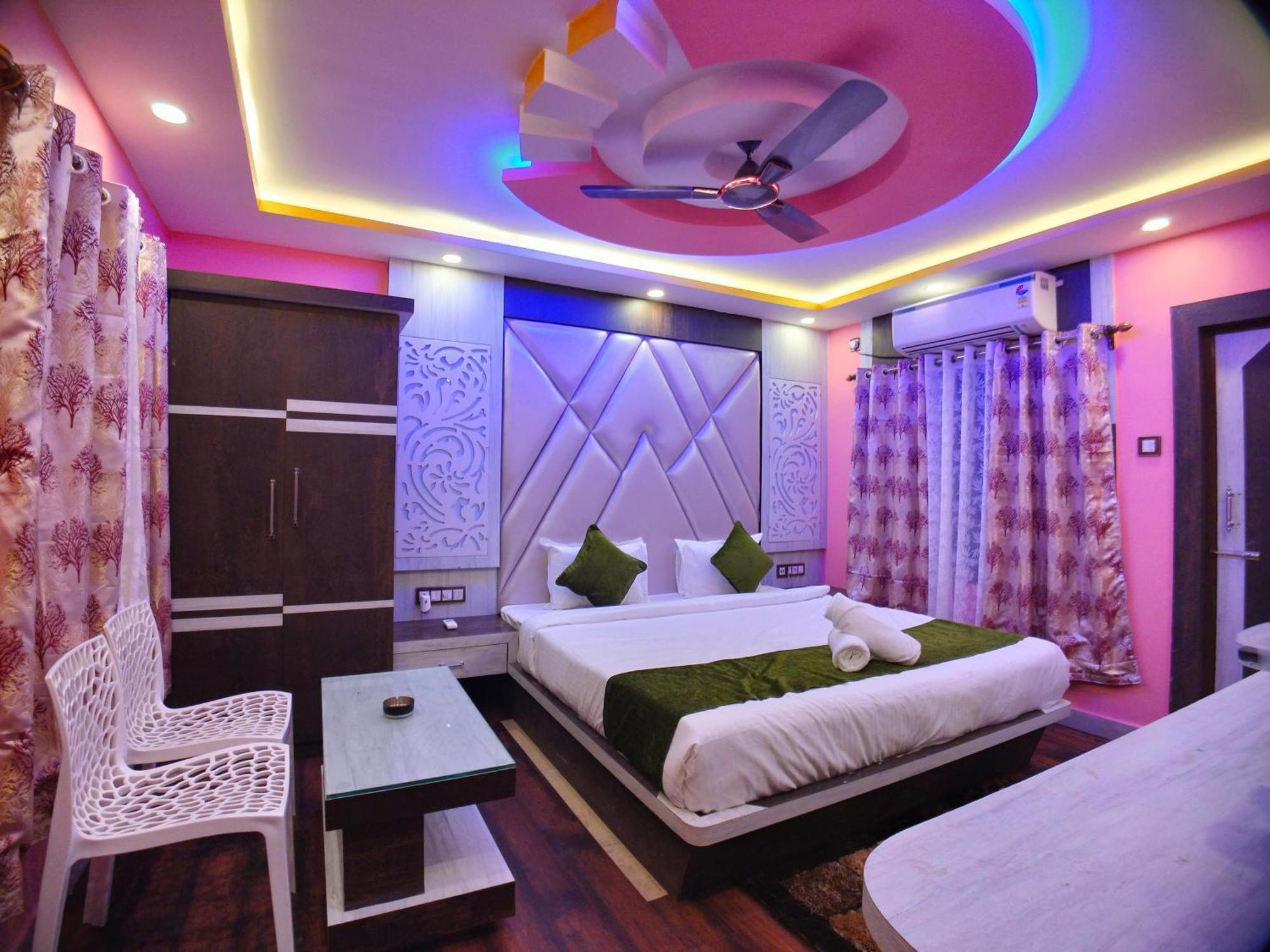 מנדרמוני The Pelican Beach Resort מראה חיצוני תמונה
