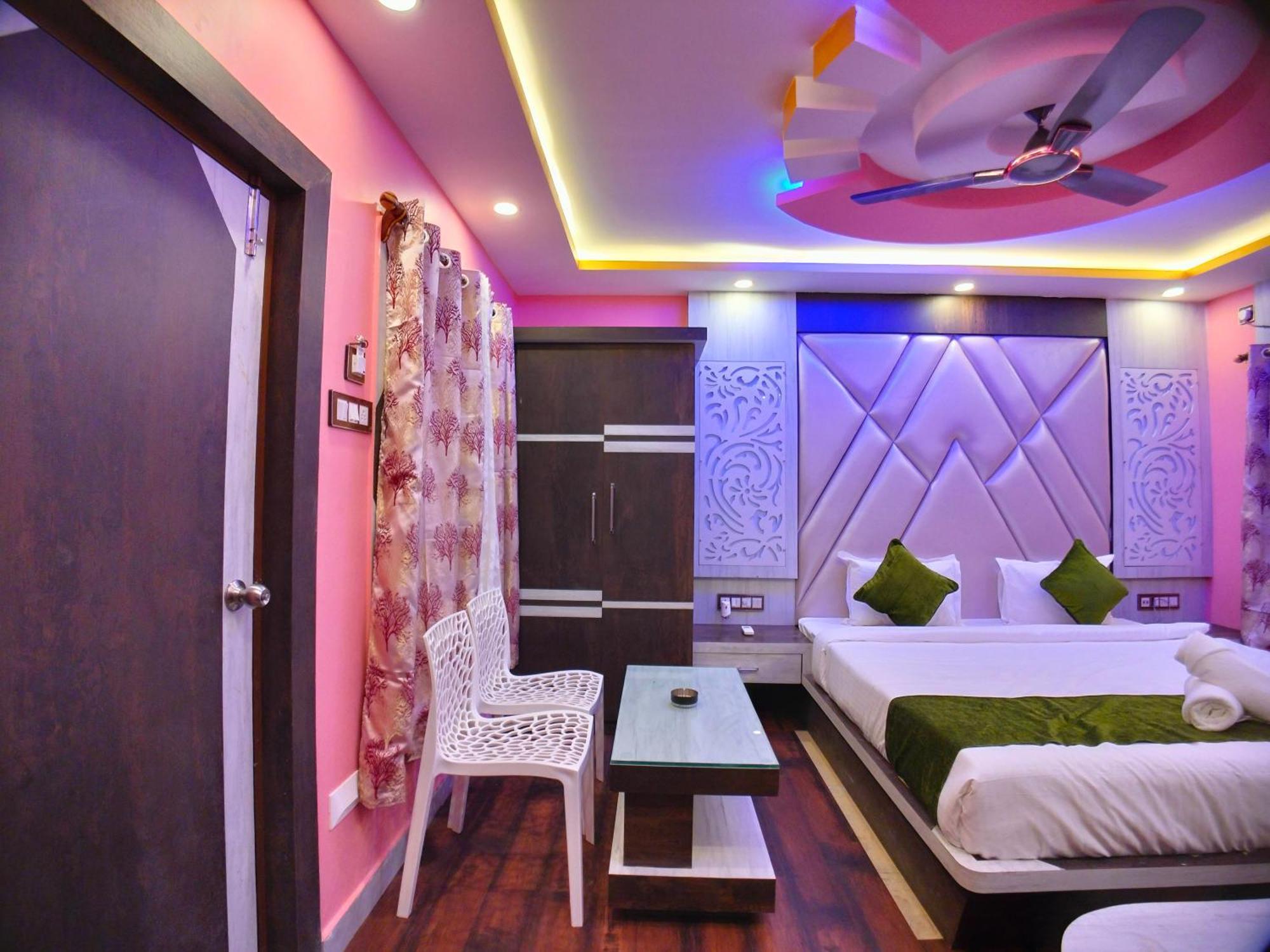 מנדרמוני The Pelican Beach Resort מראה חיצוני תמונה