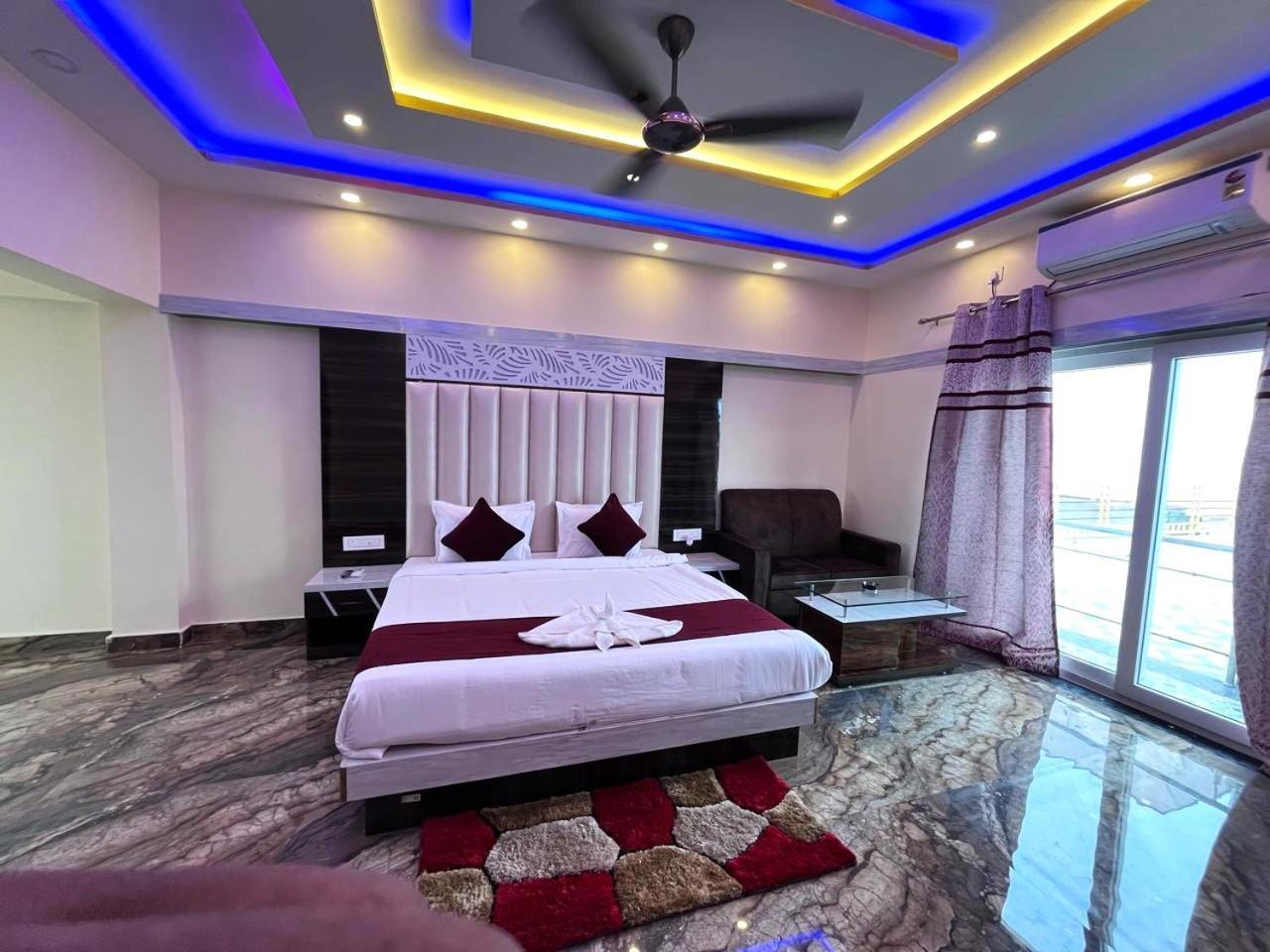 מנדרמוני The Pelican Beach Resort מראה חיצוני תמונה