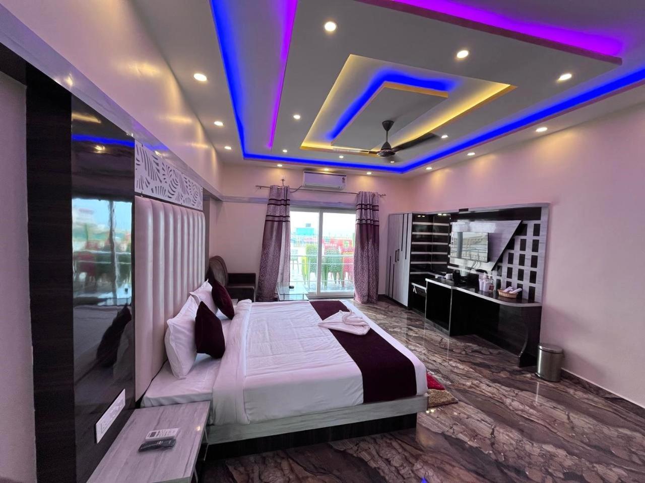 מנדרמוני The Pelican Beach Resort מראה חיצוני תמונה
