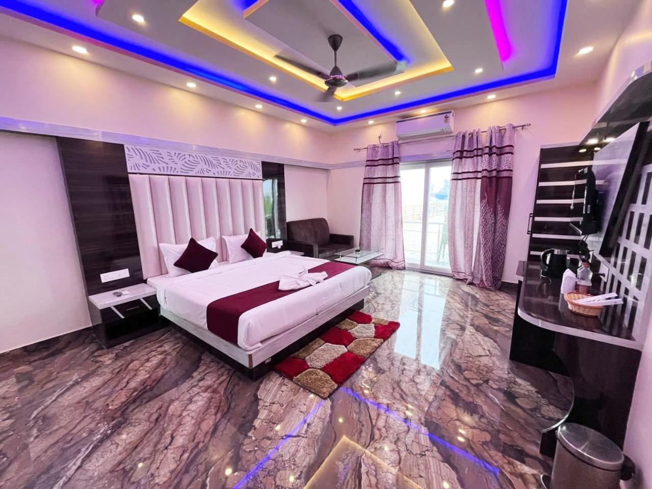 מנדרמוני The Pelican Beach Resort מראה חיצוני תמונה